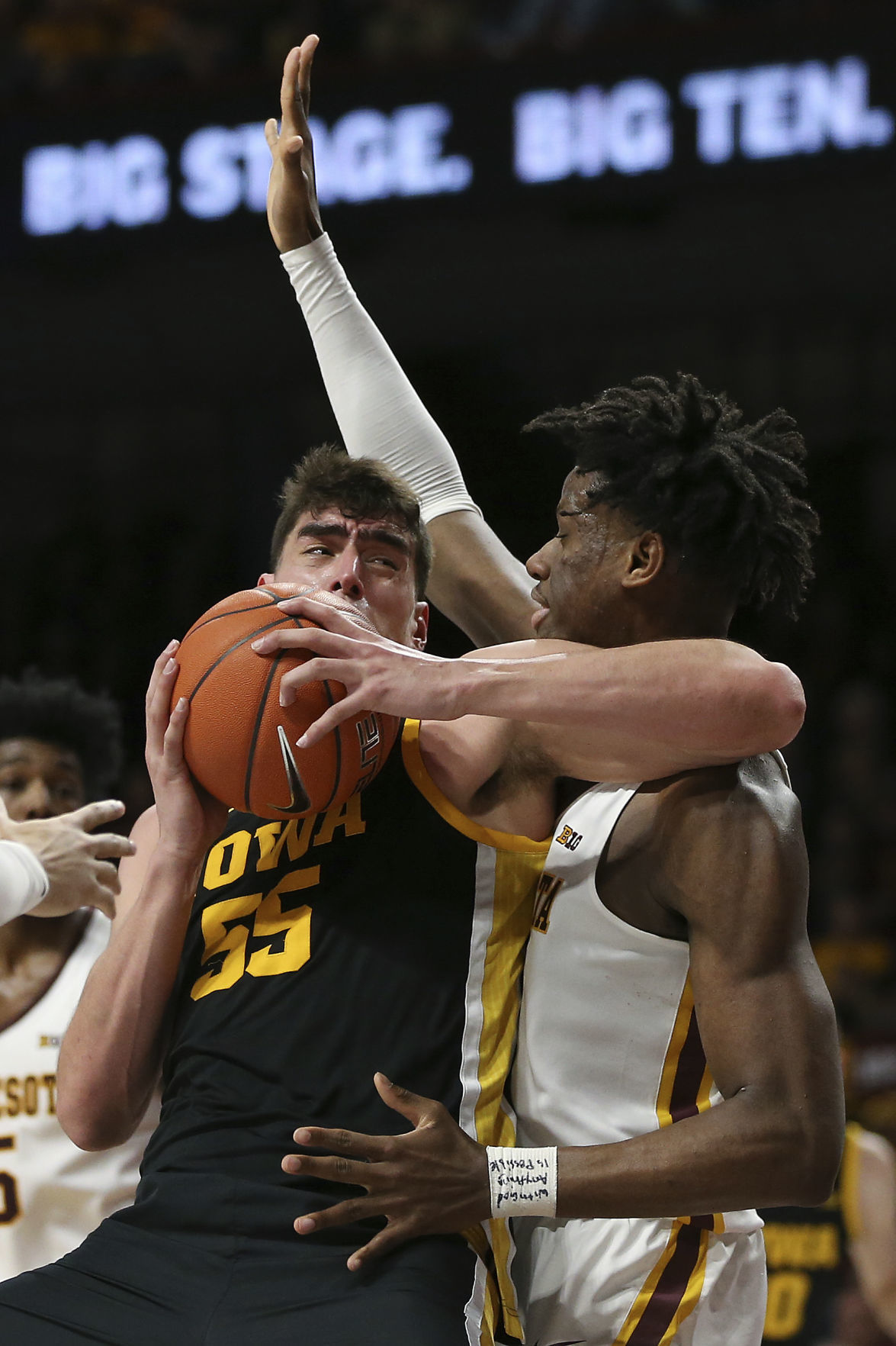 Iowa Minnesota Basketball